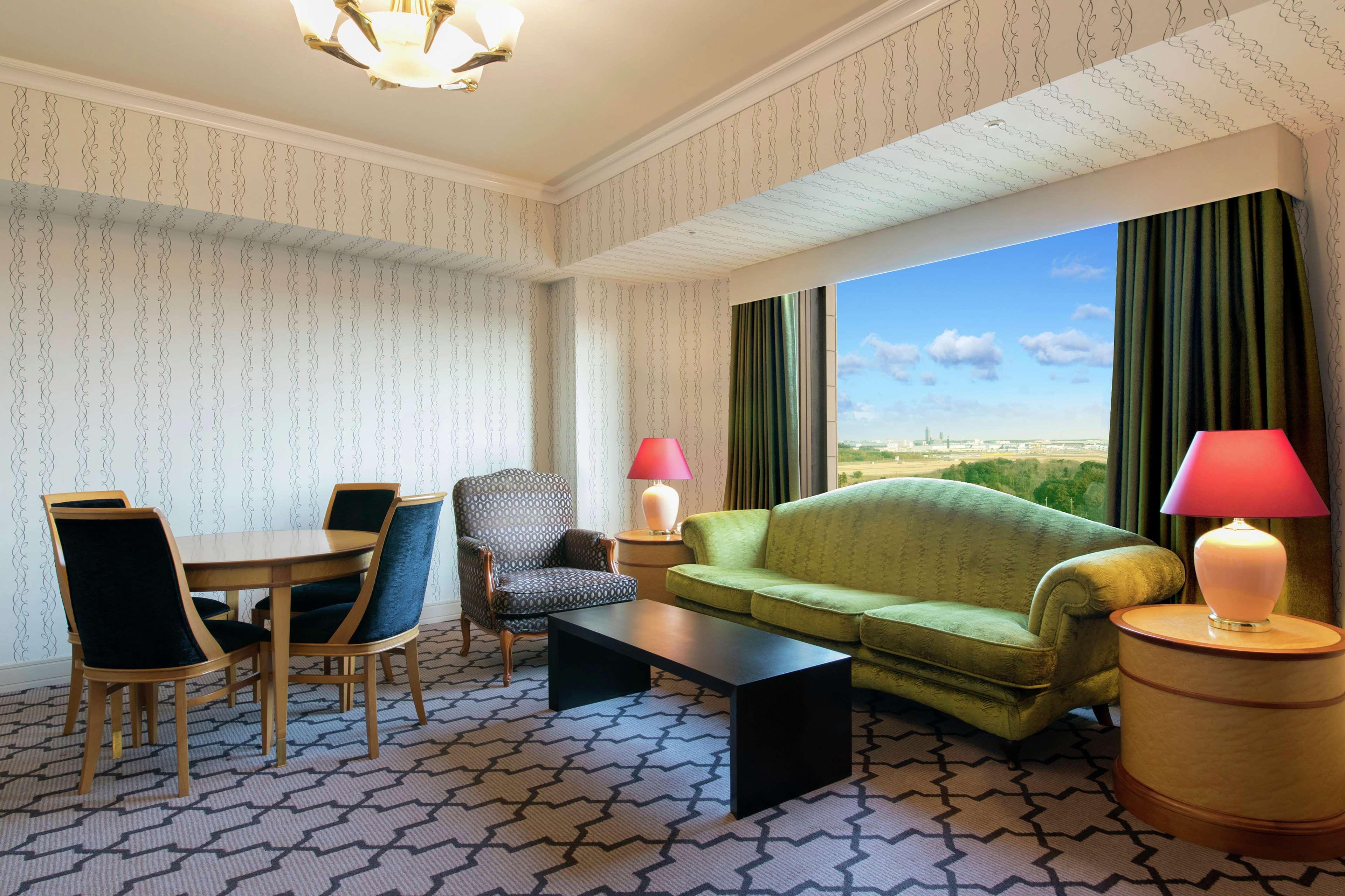 Hilton Tokyo Airport 5*